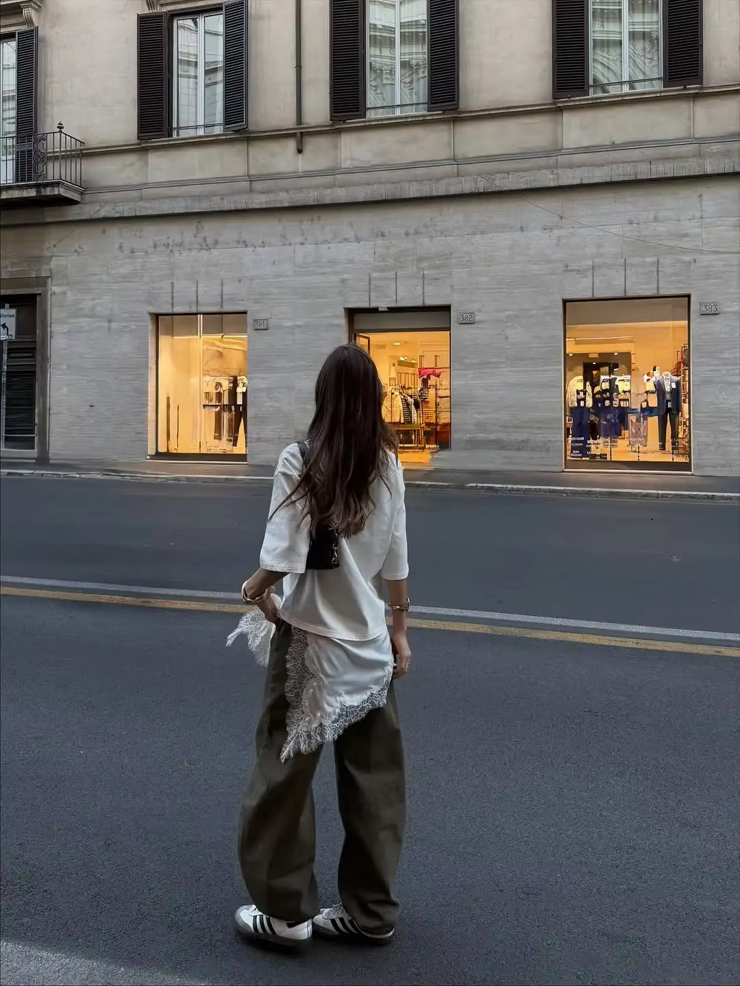 เสื้อยืดโอเวอร์ไซส์แขนสั้น คอก - Longline Tee Oversized บทวิจารณ์และราคา