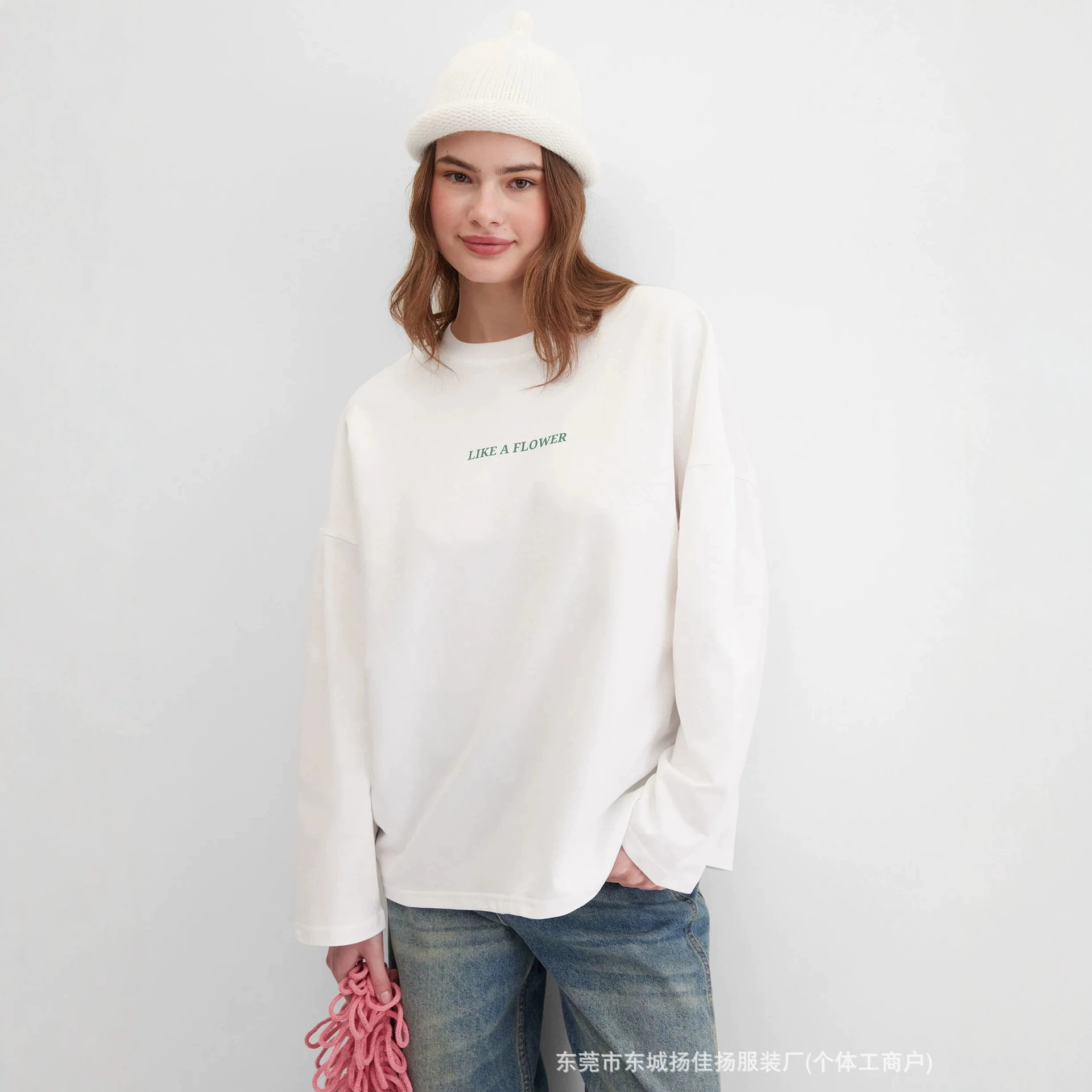เสื้อยืดแขนยาวลำลองสีขาวพิมพ์ล - Longline Tee Oversized บทวิจารณ์และราคา
